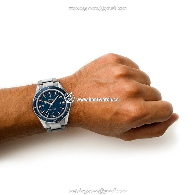 Omega Seamaster Titanium Automatic Blue Replica Watch - 41mm - Arabic Dial - Image 2