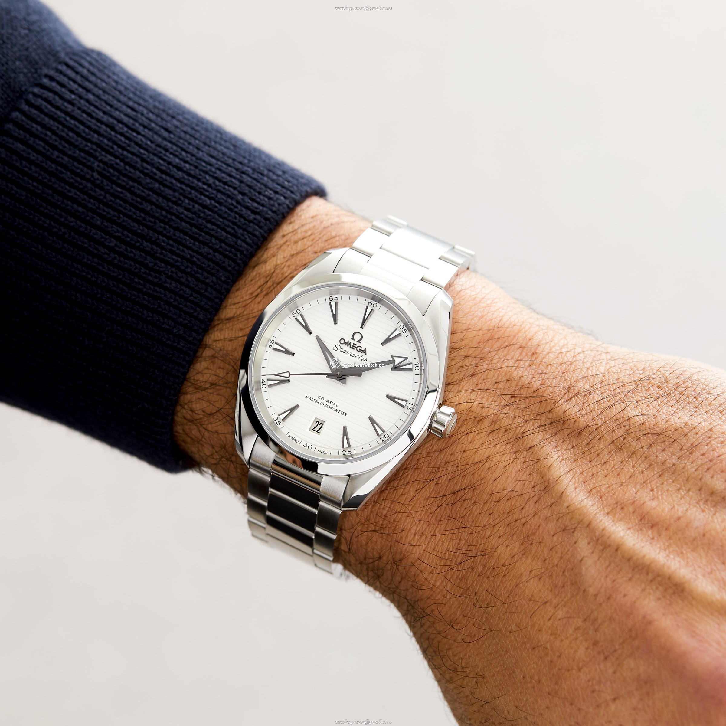 Omega Seamaster Aqua Terra 38mm Automatic Silver Dial Stainless Steel Watch - Image 2