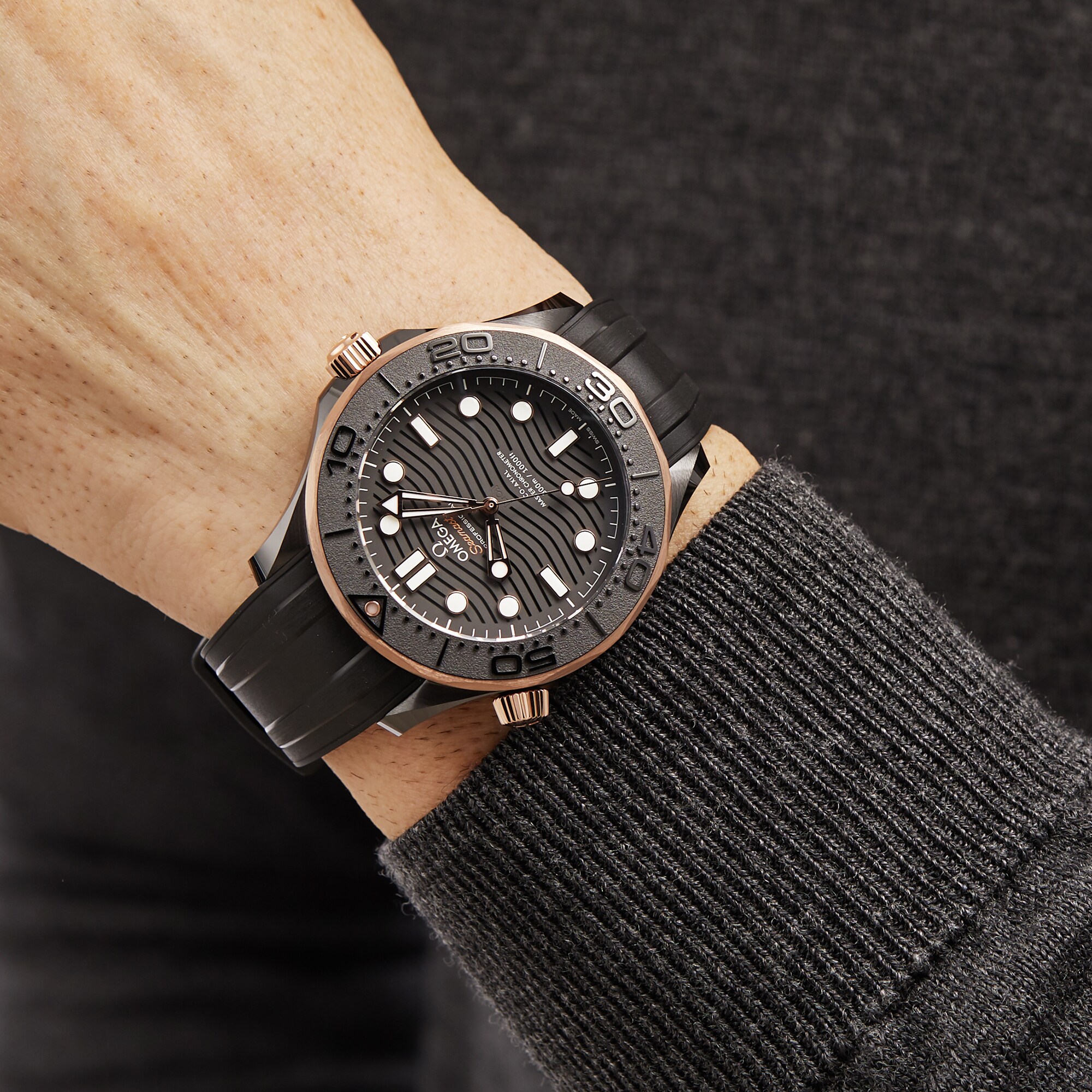 Omega Seamaster Diver 300M | Black Ceramic & Rose Gold | 43.5mm Automatic - Image 3