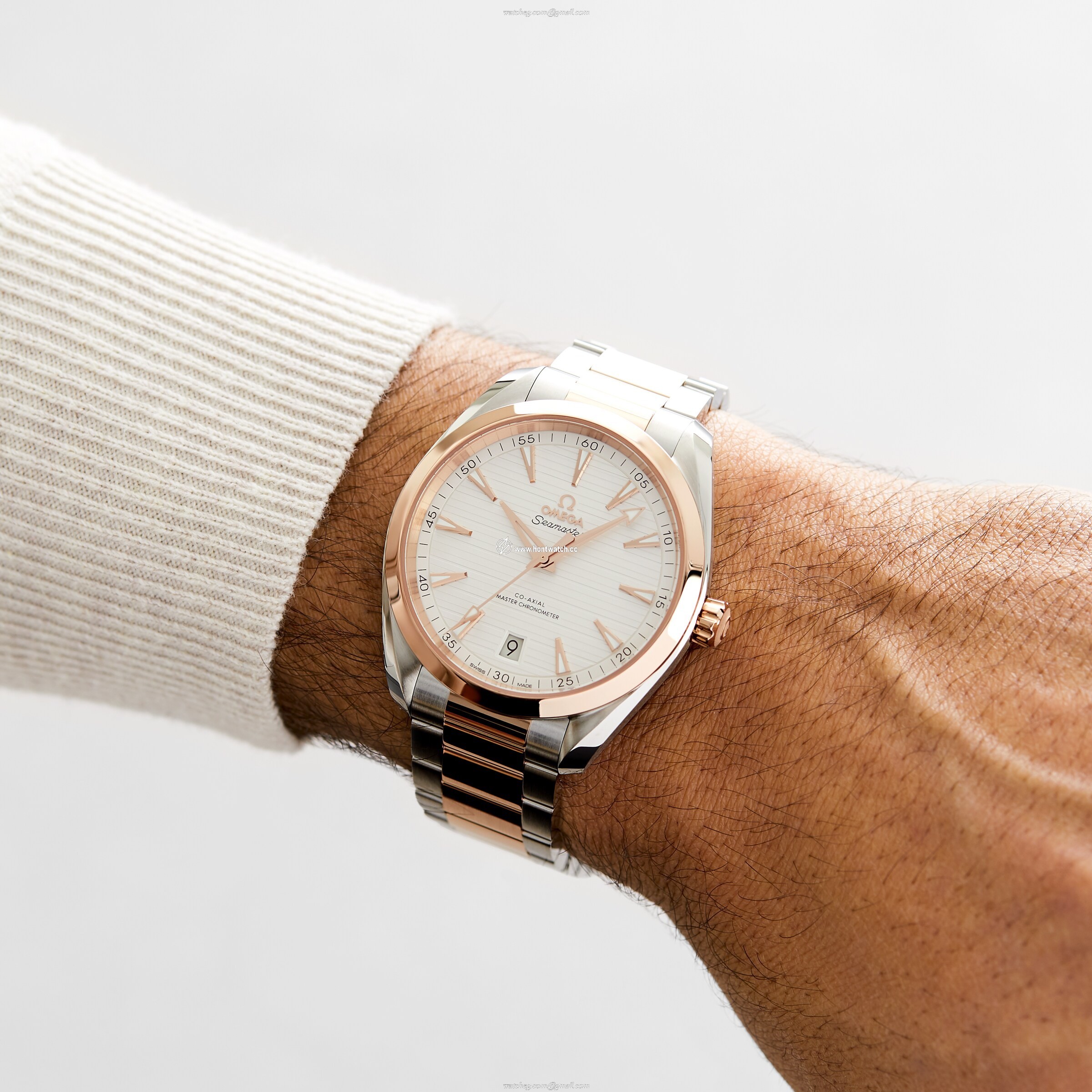 Omega Seamaster Aqua Terra Automatic - 41mm Silver Dial - Stainless Steel & Rose Gold - Image 2