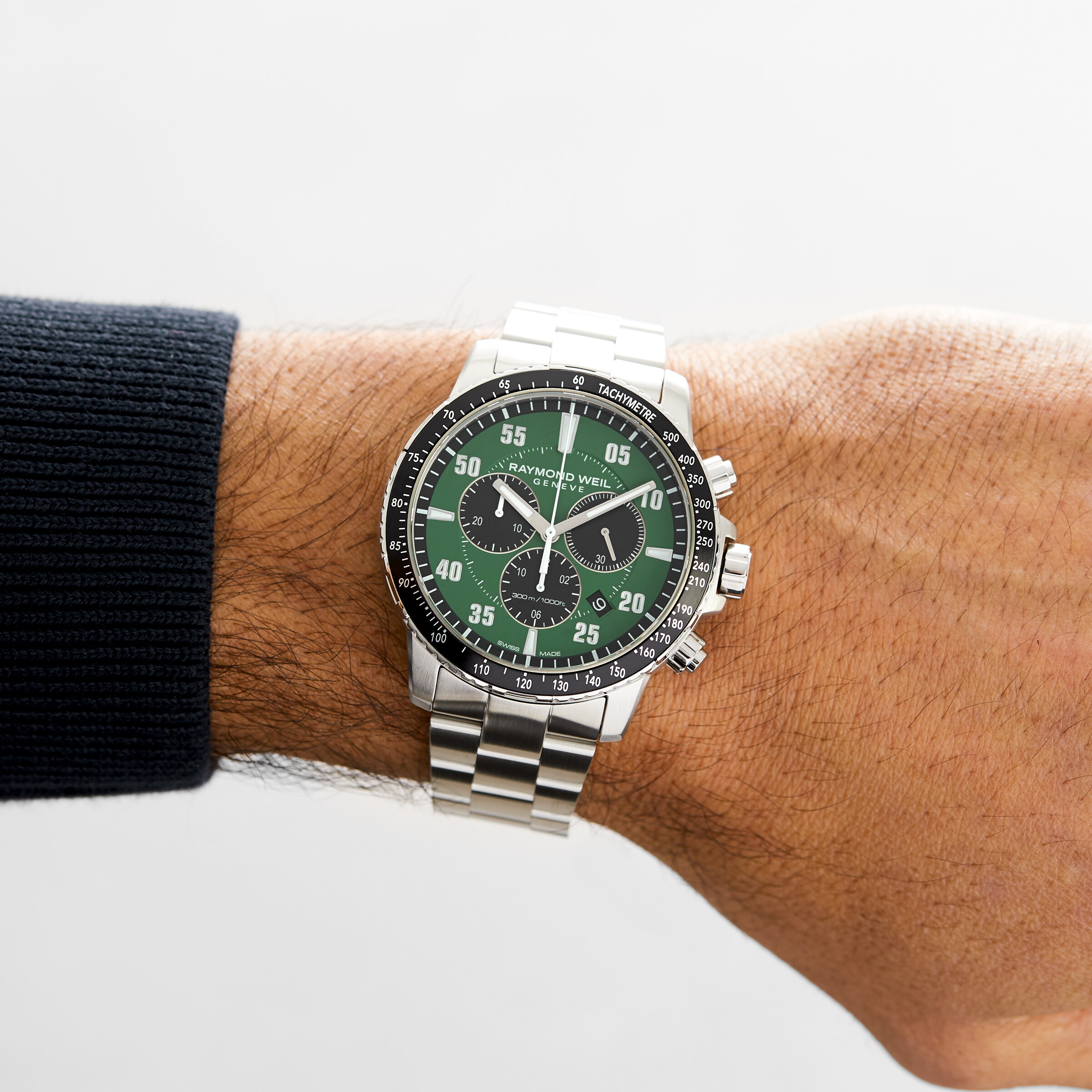 Raymond Weil Tango 8570 | 43mm Green Dial | Stainless Steel Quartz Watch - Image 4