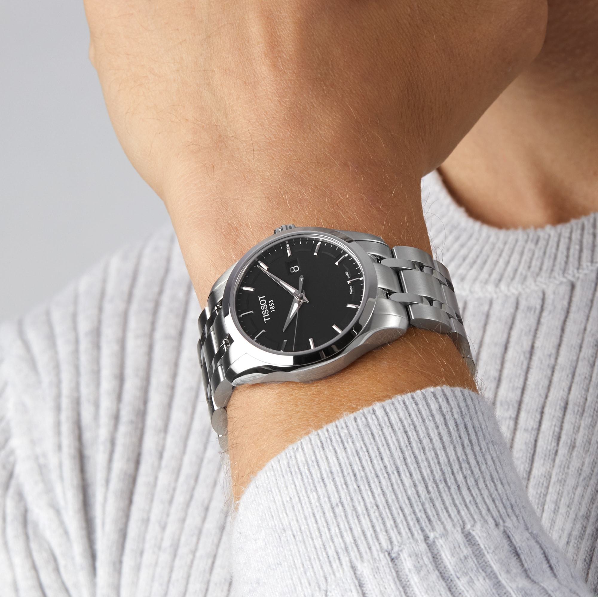 Tissot T-Classic Quartz Watch - Black Dial, Stainless Steel, 39mm - Image 4