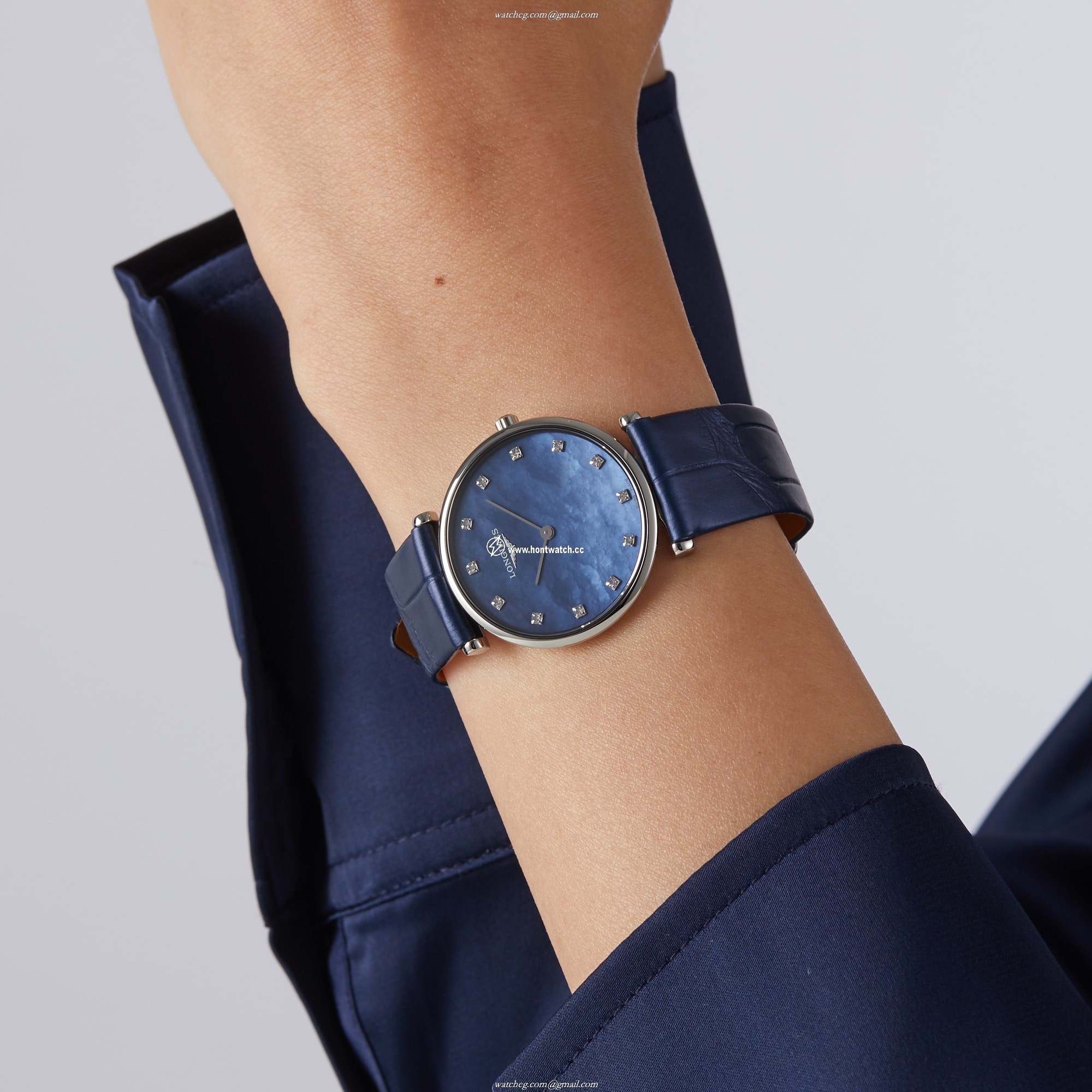 Longines La Grande Classique L45124812 | 29mm Stainless Steel | Blue Dial Quartz - Image 2