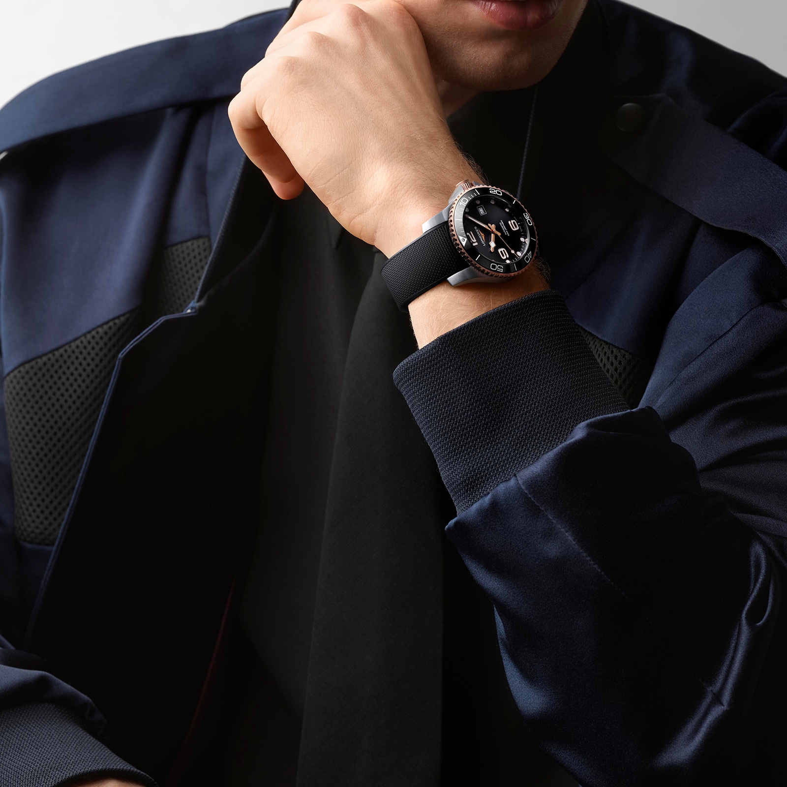 Longines HydroConquest L37813589 | 41mm Automatic Black | 300M Water Resistant - Image 3