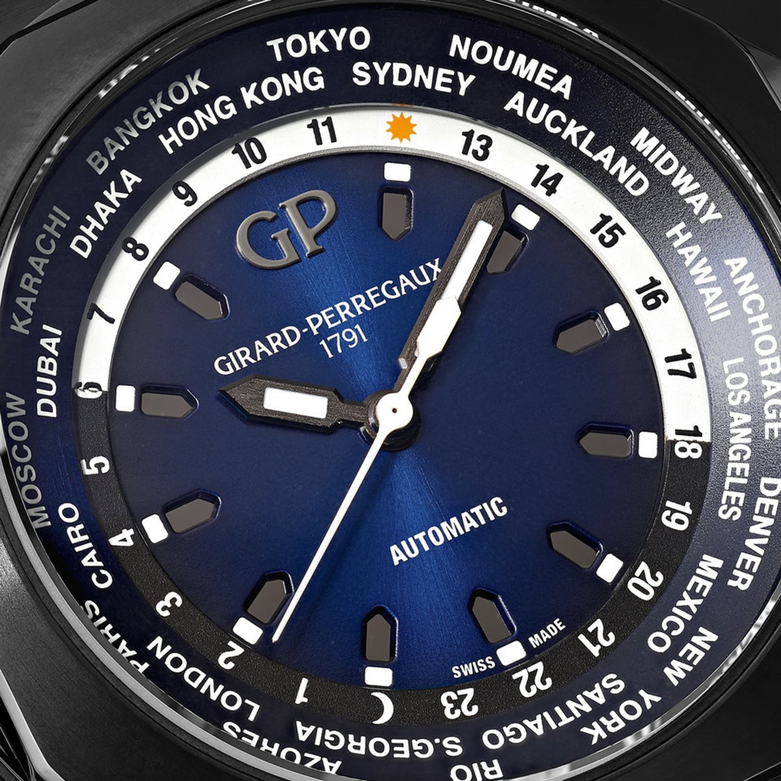 Girard-Perregaux Laureato 44mm Titanium PVD Automatic Blue Watch Replica - Image 3