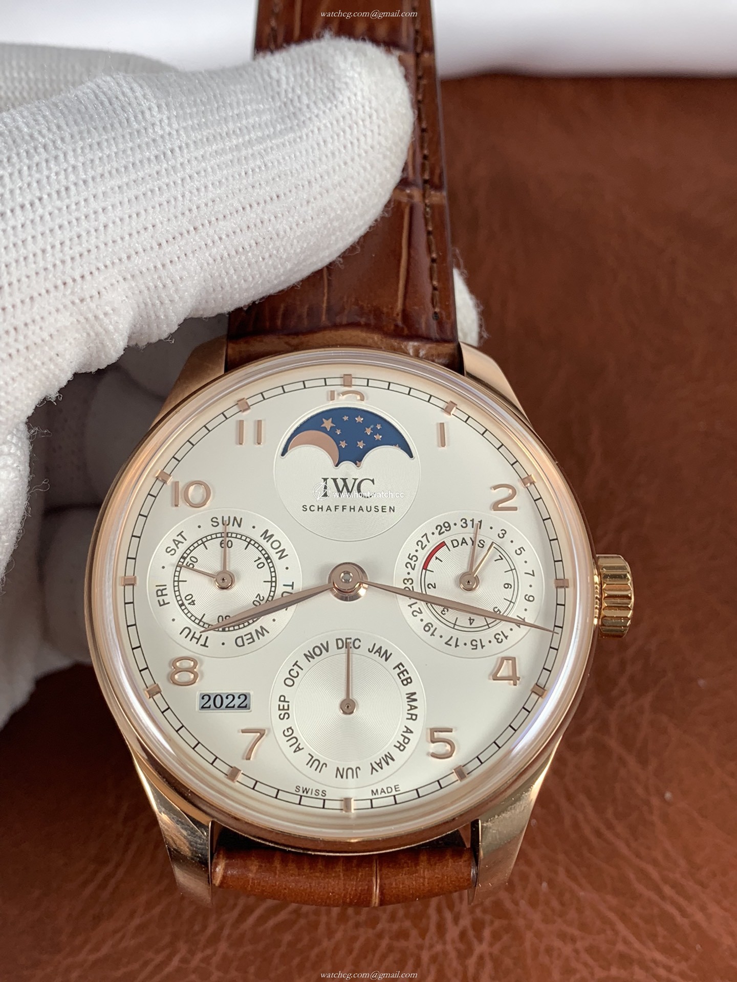 IWC Portugese IWC52610 Automatic Men's Watch - Red Gold - 44mm