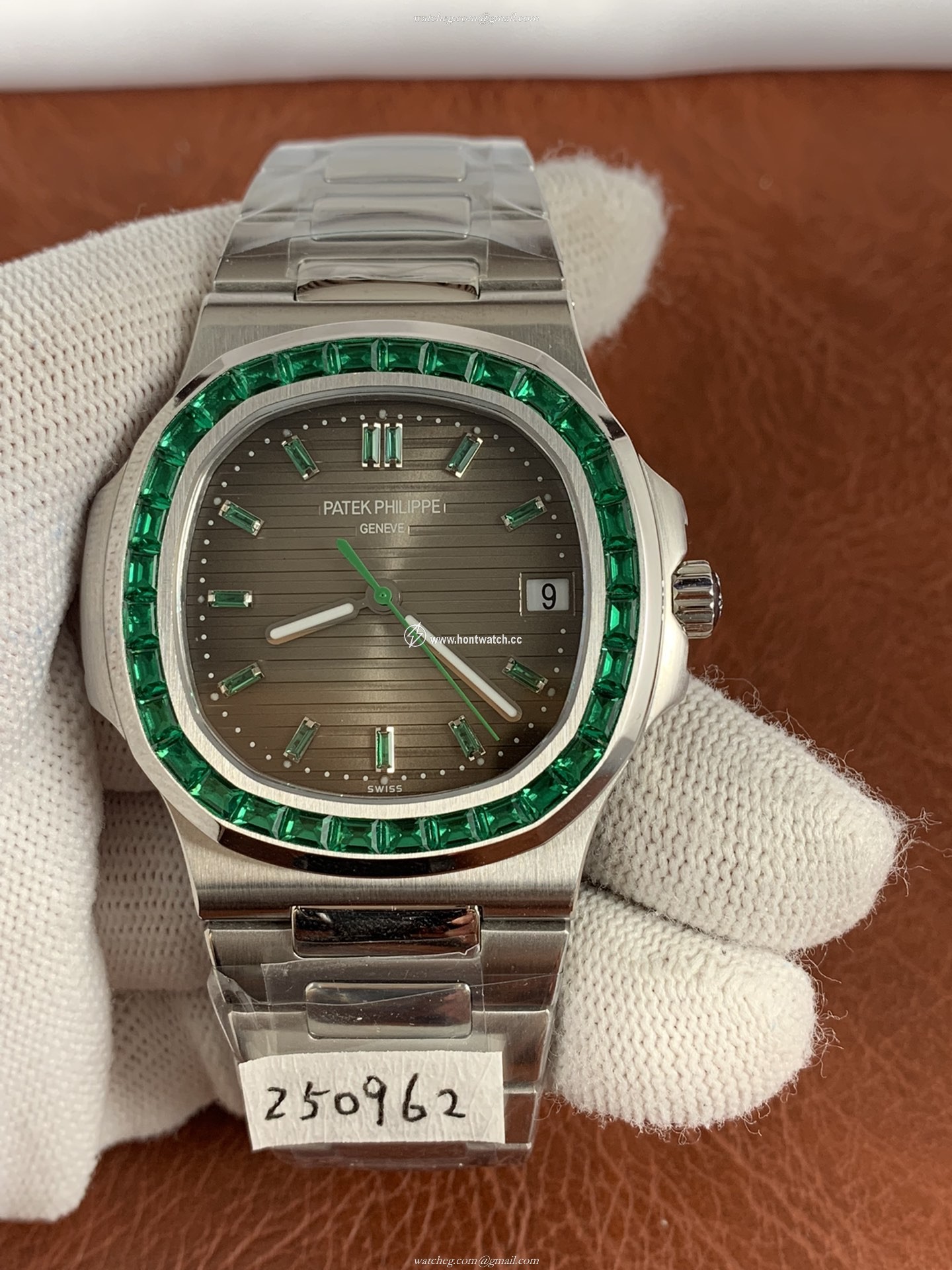 Patek Philippe Nautilus 5711 Replica Watch - Swiss Cal.324 Movement - 40mm