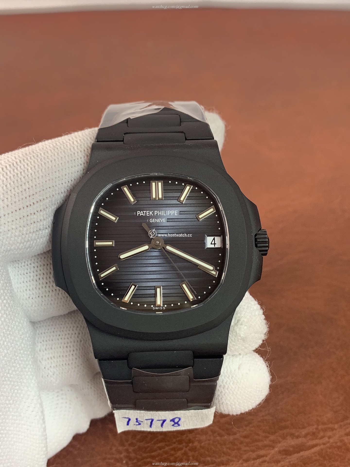 Patek Philippe Nautilus 5711 Men's Watch - 40mm MAD Paris Custom | PP324CS