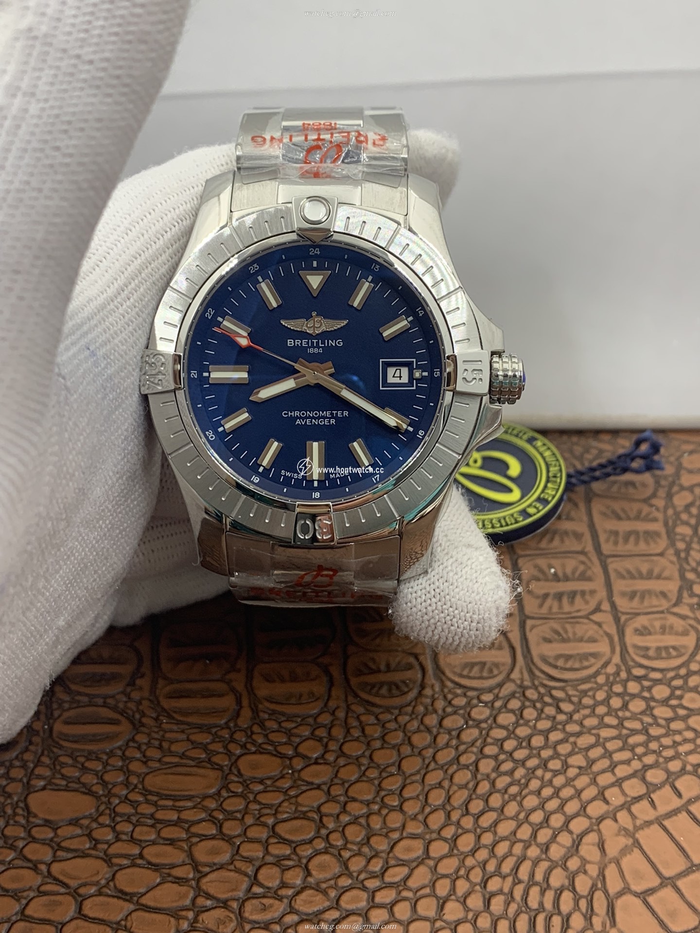 Breitling Avenger Automatic 43 Men's Watch - ETA2824-2 | 43mm | A17318101C1A1