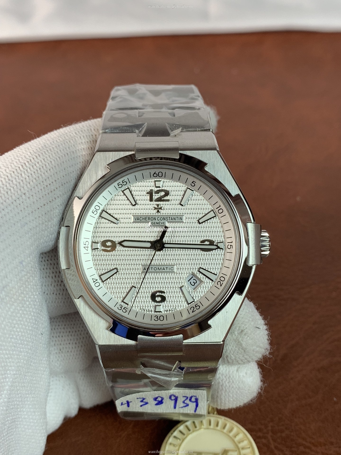 Vacheron Constantin Overseas Mens Watch 47040/B01A-9093 | 41mm Swiss Automatic