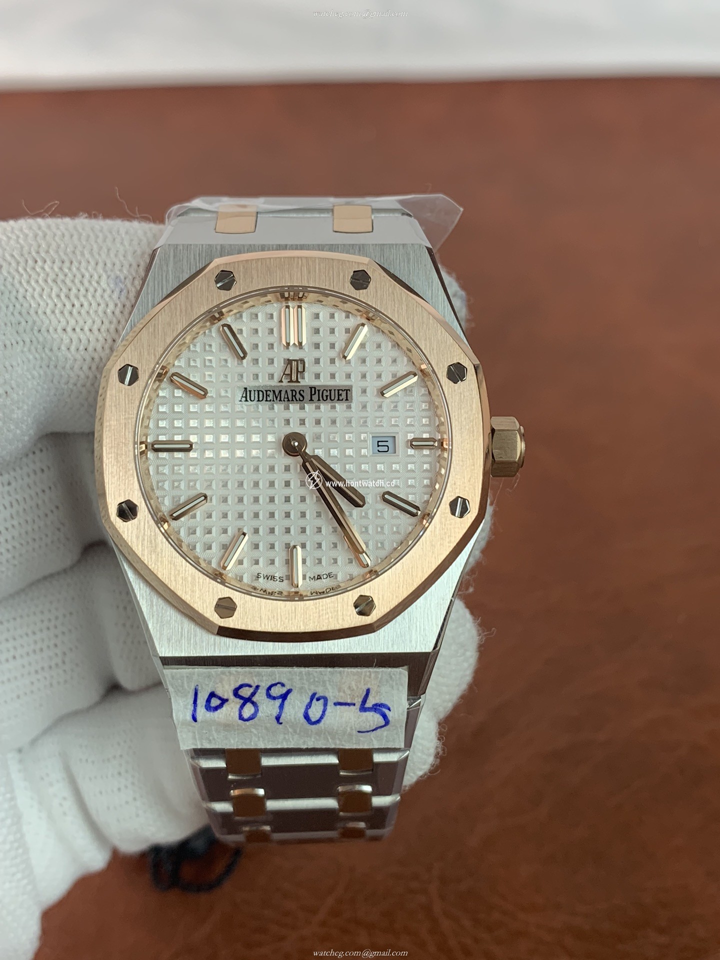 Audemars Piguet Royal Oak 37mm Replica Watch for Women - Swiss Quartz