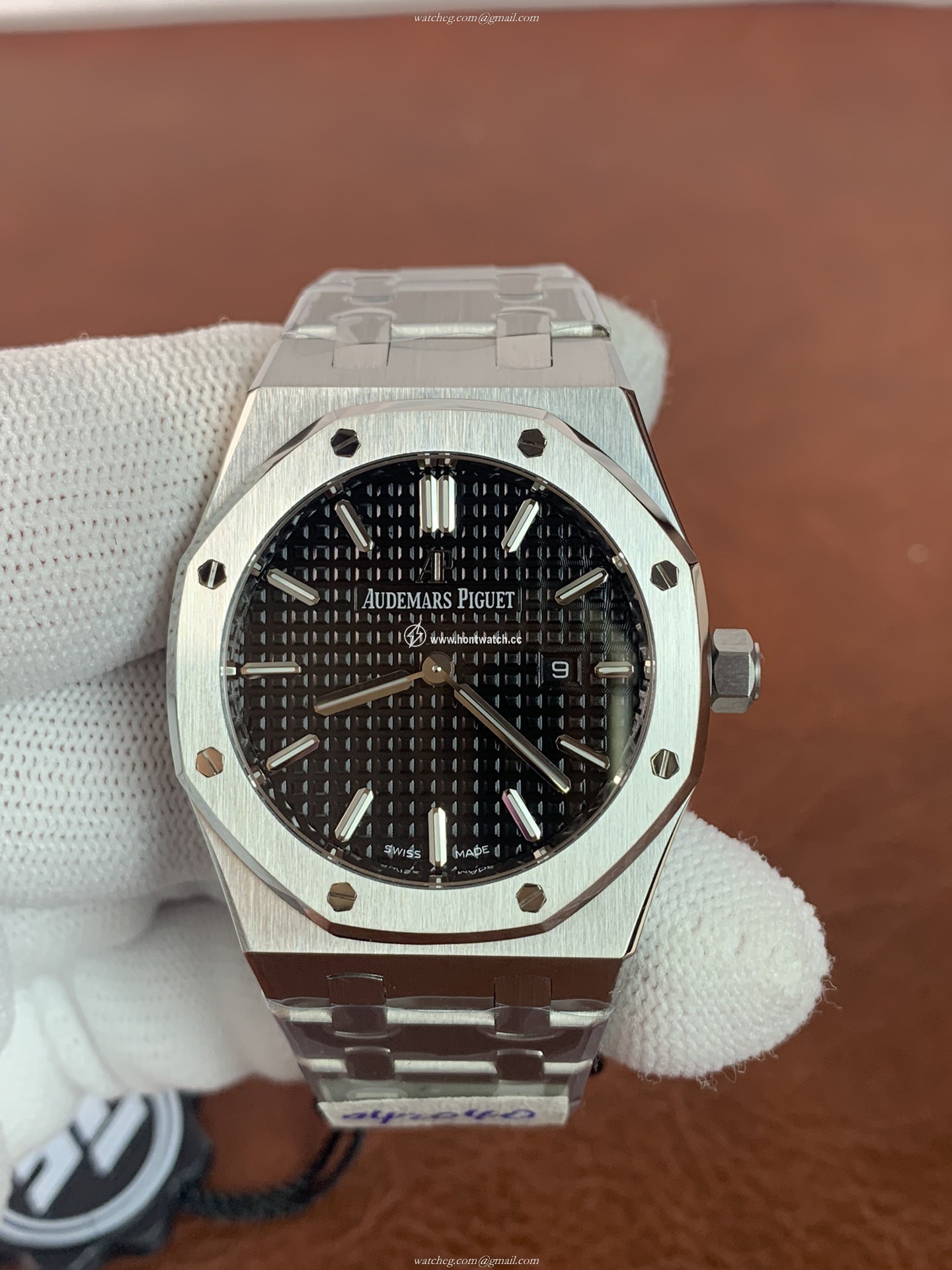 Audemars Piguet Royal Oak Ladies 33mm Replica Watch | Swiss Quartz ETA
