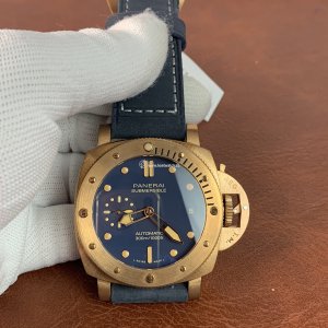 Panerai Luminor PAM01305 Replica Watch - Men's 42mm Swiss P900 Movement