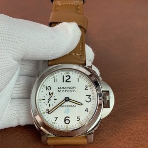 Panerai Luminor PAM00778 Replica Watch for Men - 44mm Swiss P9010