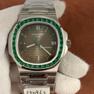 Patek Philippe Nautilus 5711 Replica Watch - Swiss Cal.324 Movement - 40mm