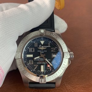 Breitling Avenger II Seawolf 45mm Men's Watch - ETA2836-2 Automatic