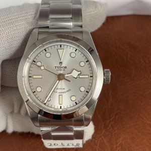 Tudor Mens 79540 Replica Watch - Black Bay Bronze 41mm | Swiss ETA2824-2