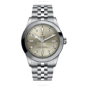 Tudor Black Bay M79660-0006 | 39mm Champagne Dial | Automatic Watch