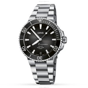 Oris Diving Automatic Watch - Black Dial 41.5mm - Stainless Steel 300M