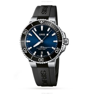 Oris Aquis Blue Automatic Watch - 41.5mm Stainless Steel - 300M Water Resistant