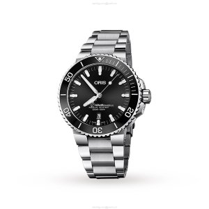 Oris Diving Automatic Watch - Black Dial | 39.5mm Stainless Steel | 300M Water Resistant