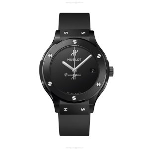 Hublot Classic Fusion 38mm Ceramic Automatic Watch - Black Dial & Rubber Strap