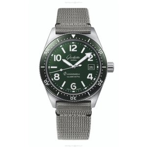 Glashuette Original SeaQ Green Dial | 39.5mm Stainless Steel Automatic Watch